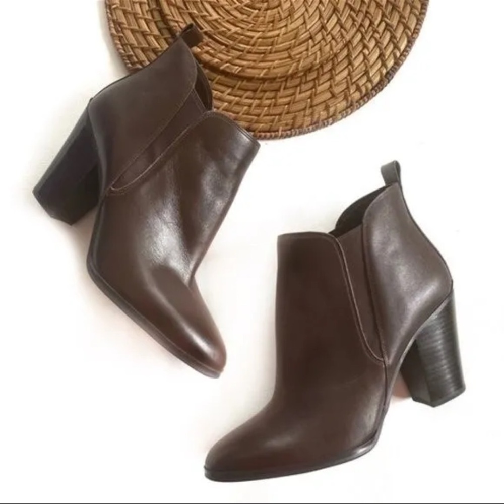 NWOT Michael Kors Brandy Leather Booties Size 7